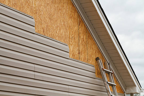 24/7 Emergency Vinyl Siding experts in Raymond, IL